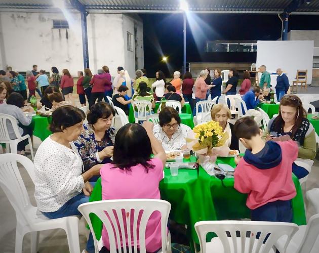 PREFEITURA, SECRETARIA DE ASSISTÊNCIA SOCIAL E CRAS PROMOVEM JANTAR EM HOMENAGEM À MELHOR IDADE