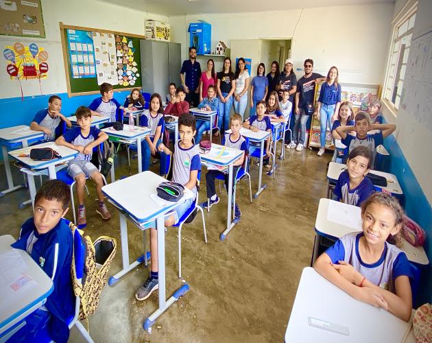 ARTE & TECNOLOGIA: ALUNOS DO BAIRRO GRAMA PARTICIPAM DE AULA SUPER DIVERTIDA