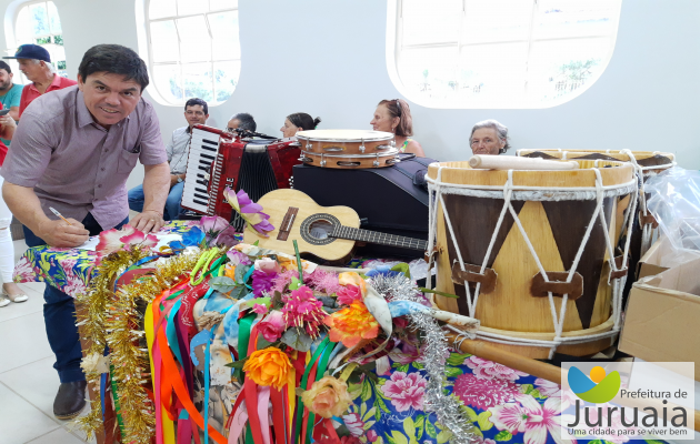 INSTRUMENTOS PARA FOLIA DE REIS