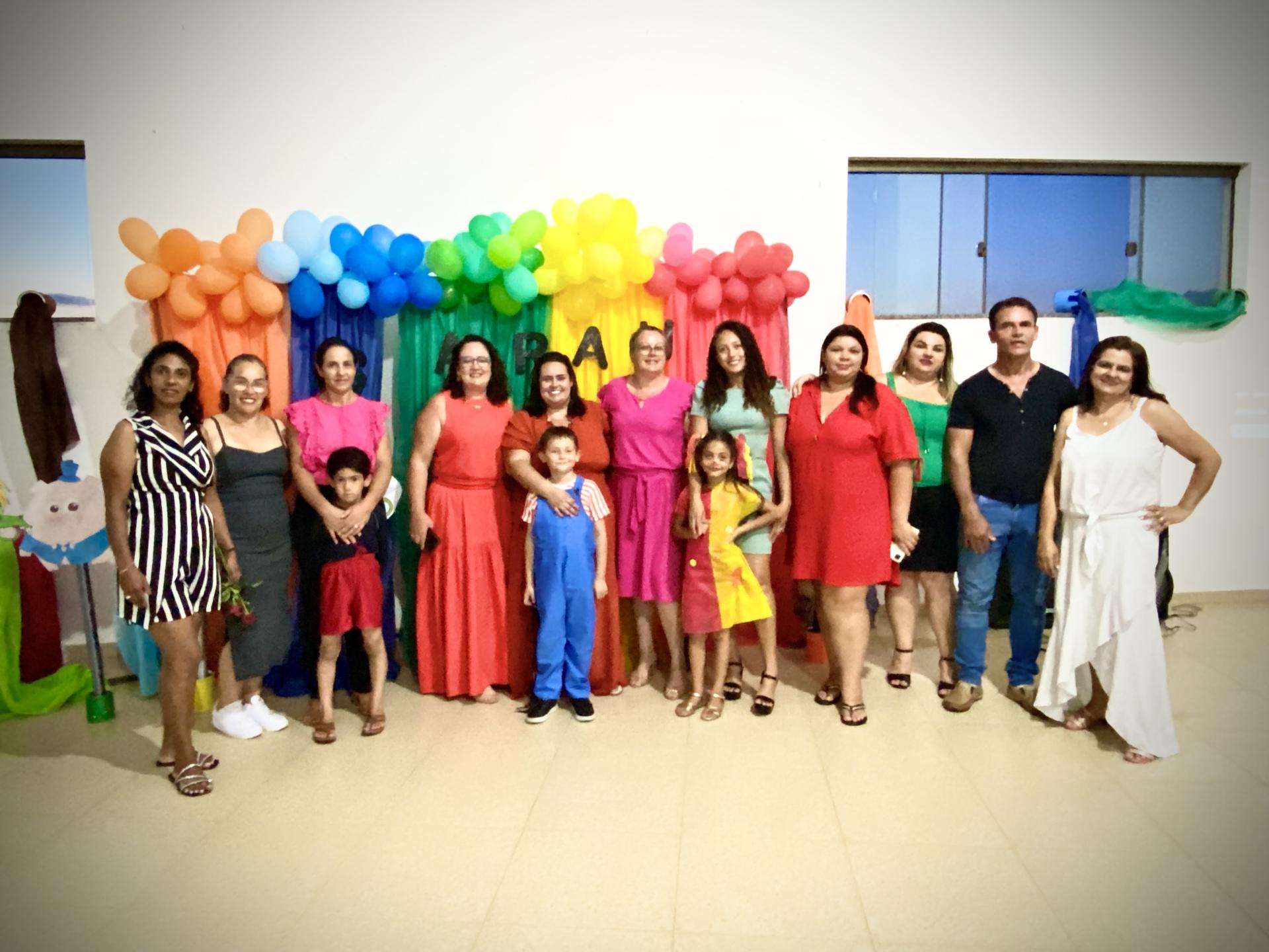 APRESENTAÇÃO DO SARAU LITERÁRIO - CENTRO MUNICIPAL DE EDUCAÇÃO INFANTIL VÍTOR HUGO FREIRE DE AZEVEDO
