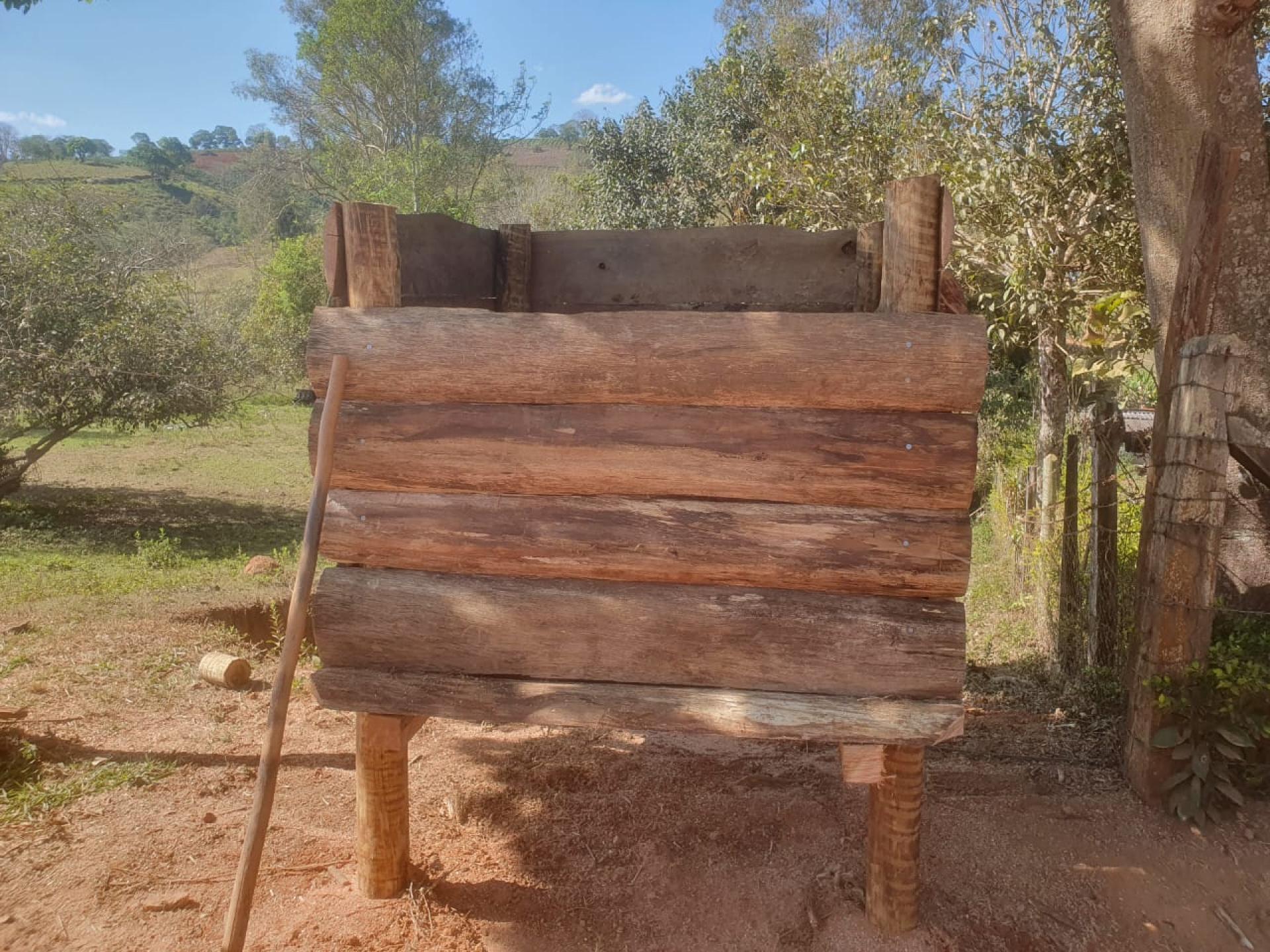 MANUTENÇÃO DE LIXEIRA RURAL