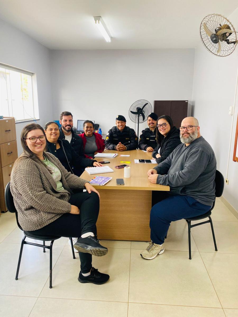 CRAS promove reunião de alinhamento com Polícia Militar e Conselho Tutelar para reforçar direitos das mulheres em Juruaia