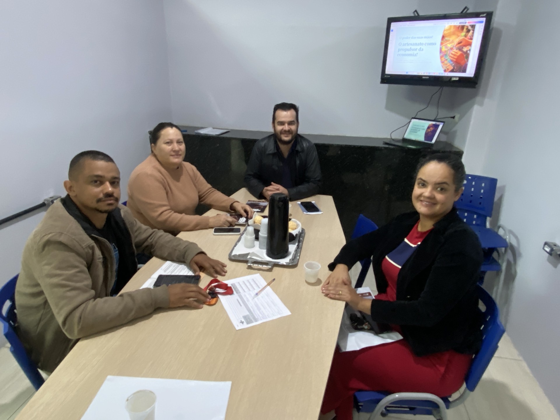 Prefeitura de Juruaia inicia trabalhos de fortalecimento do artesanato local junto aos artesãos do município