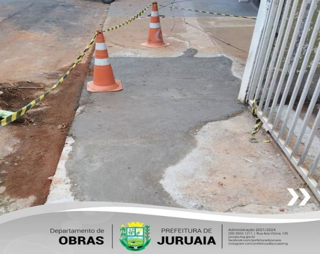 Nessa semana o Departamento de Obras da Prefeitura de Juruaia trabalhou no desentupimento de um bueiro que provocava problemas à vários anos na Avenida Manoel Gonçalves Gamero. 