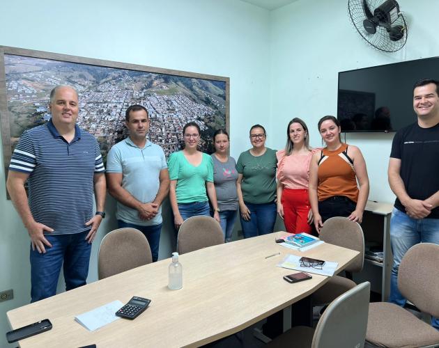 JURUAIA INCLUSIVA: REUNIÃO ENTRE PREFEITO E MÃES DE CRIANÇAS AUTISTAS