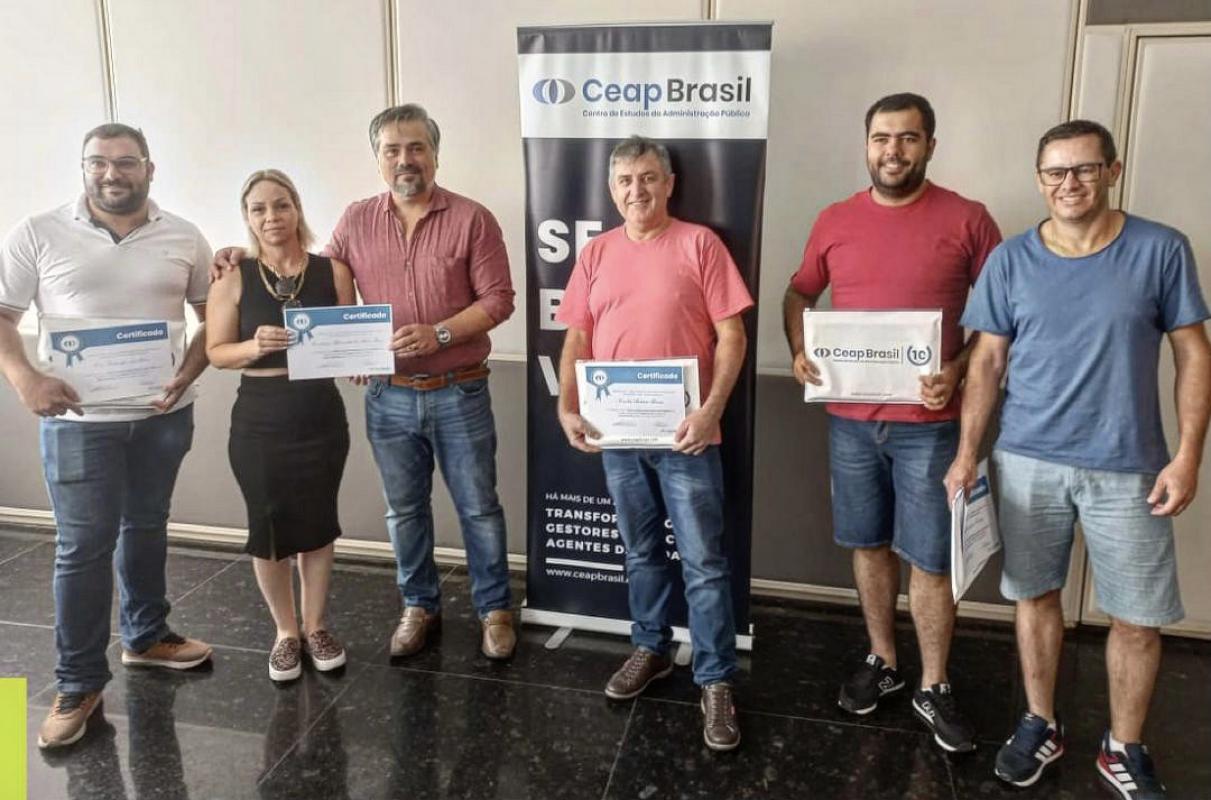 JURUAIA PARTICIPA DA OFICINA DE IMPLEMENTAÇÃO DA NOVA LEI DE LICITAÇÕES
