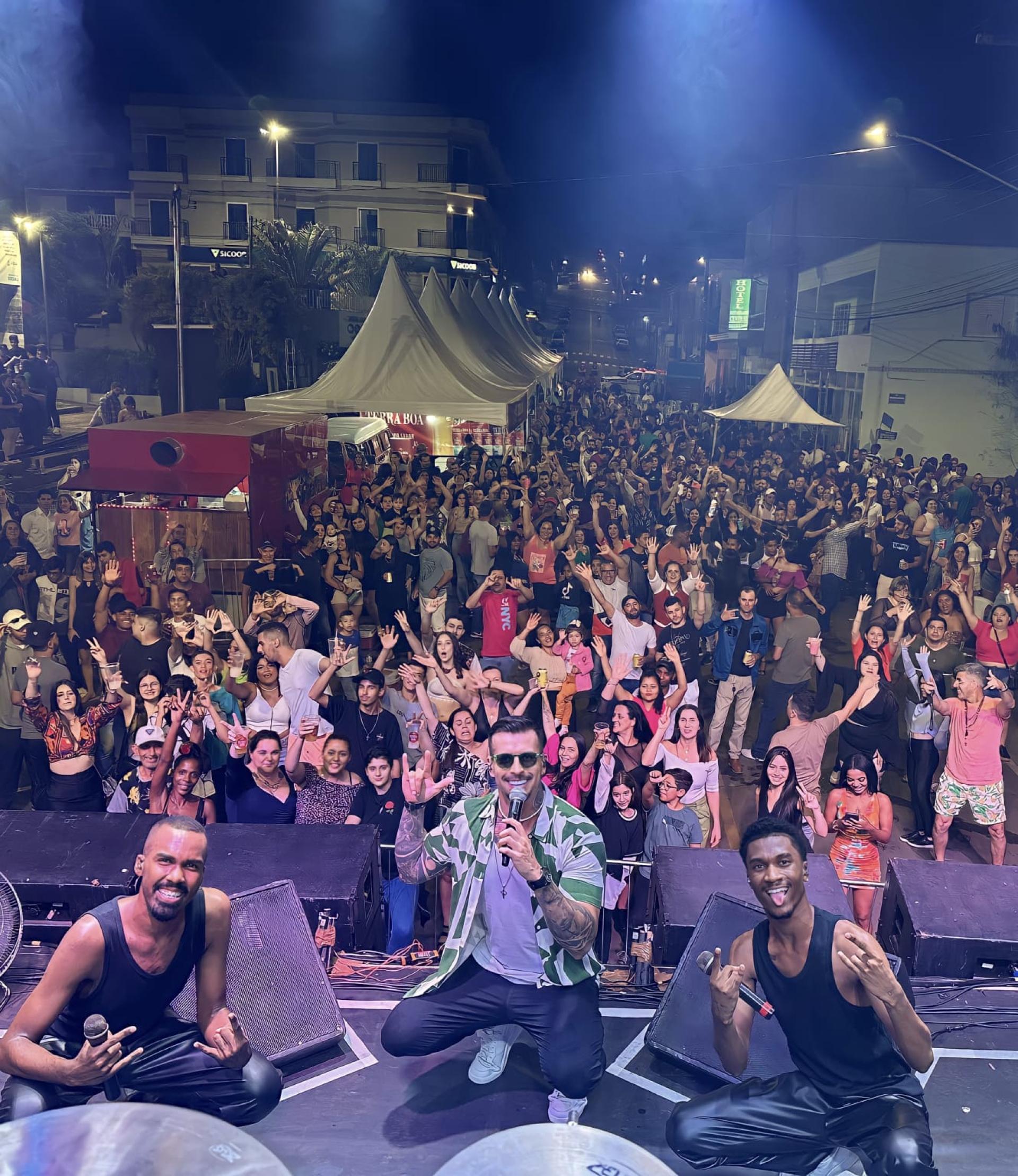 JURUAIA PROMOVEU MAIS UMA EDIÇÃO DO UAI FEST COM PROGRAMAÇÃO VARIADA