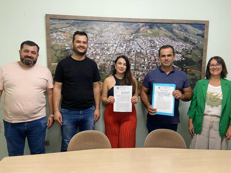 PARCERIA ENTRE PREFEITURA DE JURUAIA E ACIJU VIABILIZA RECURSOS PARA A 28ª FELINJU 
