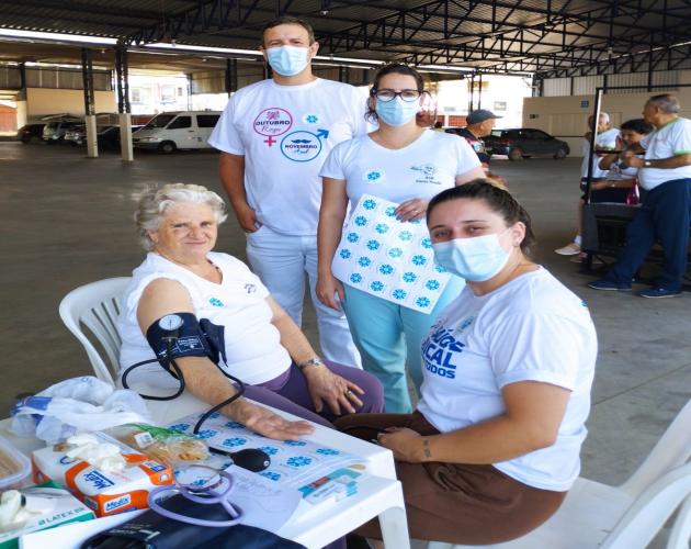 ASSISTÊNCIA À SAÚDE BUCAL NA TERCEIRA IDADE
