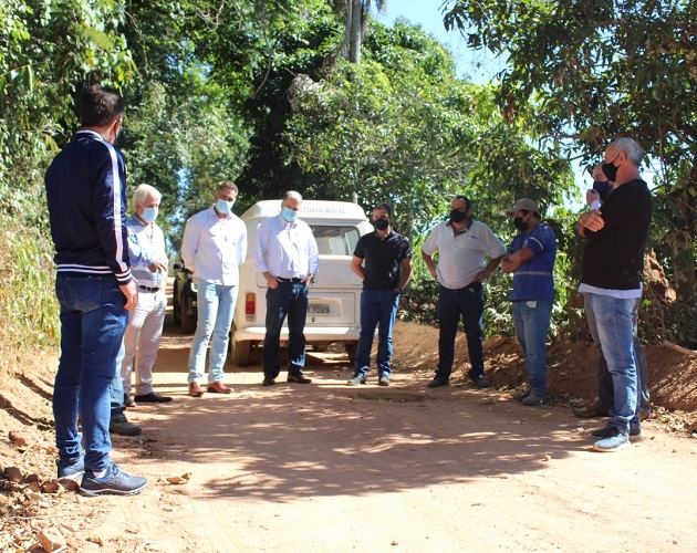 PREFEITURA INICIA ESTUDO PARA CONSTRUÇÃO DE DESVIO DE CAMINHÕES EM JURUAIA