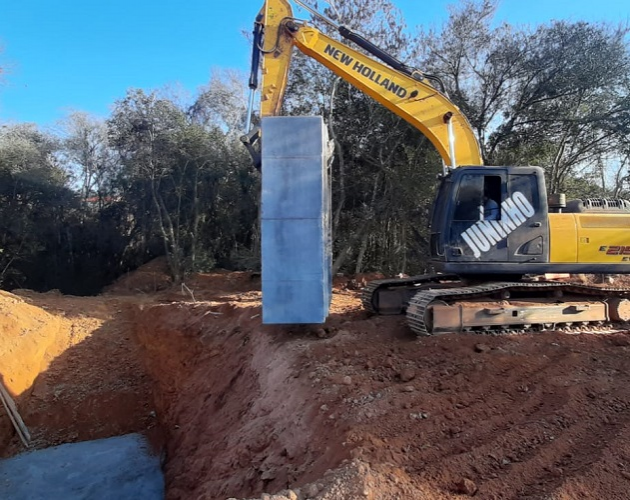 SECRETARIA DE OBRAS REALIZA OBRA DE PONTE NO SANTO ALEIXO