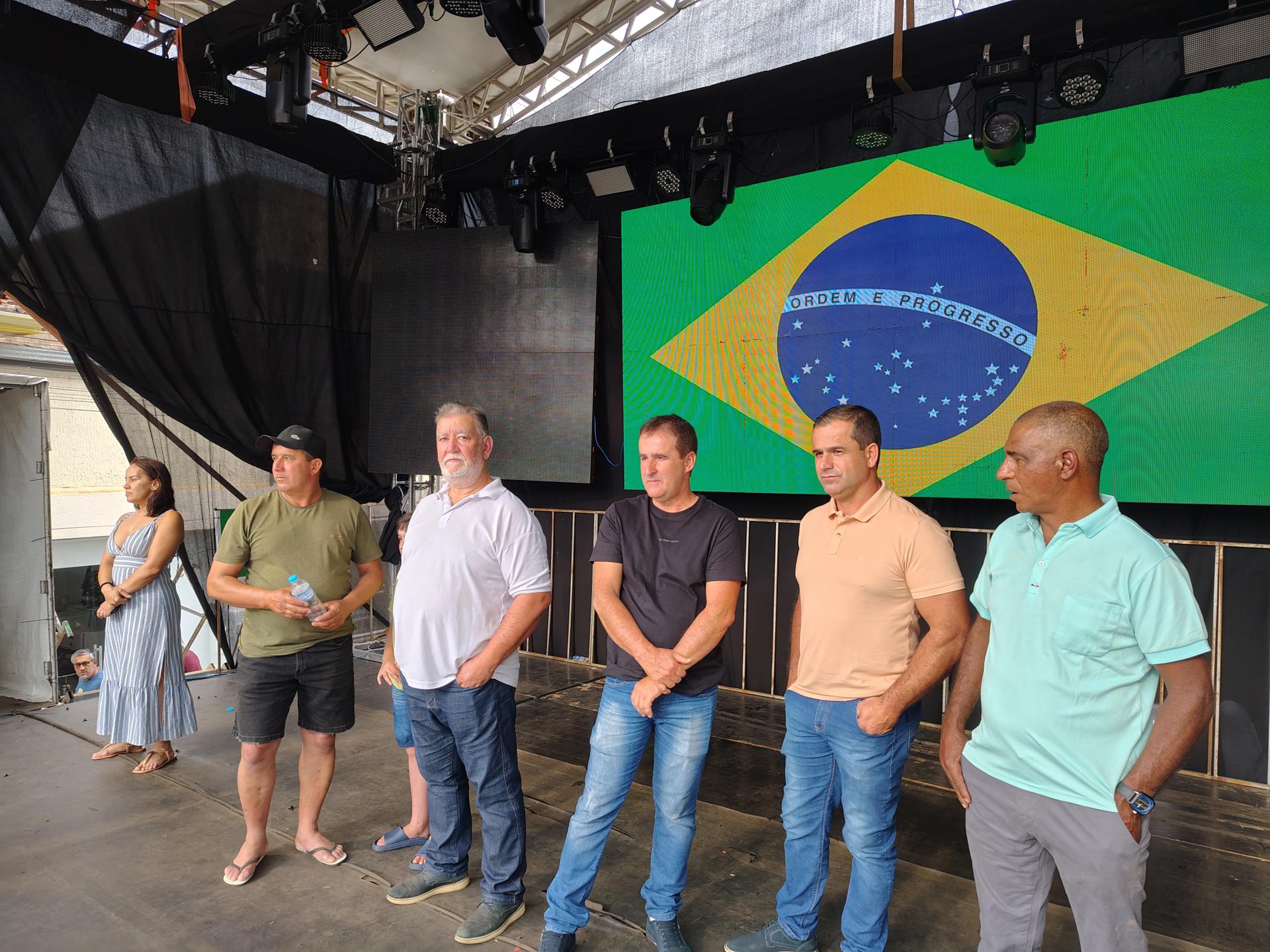 Desfile Cívico em Juruaia - 7 de setembro   