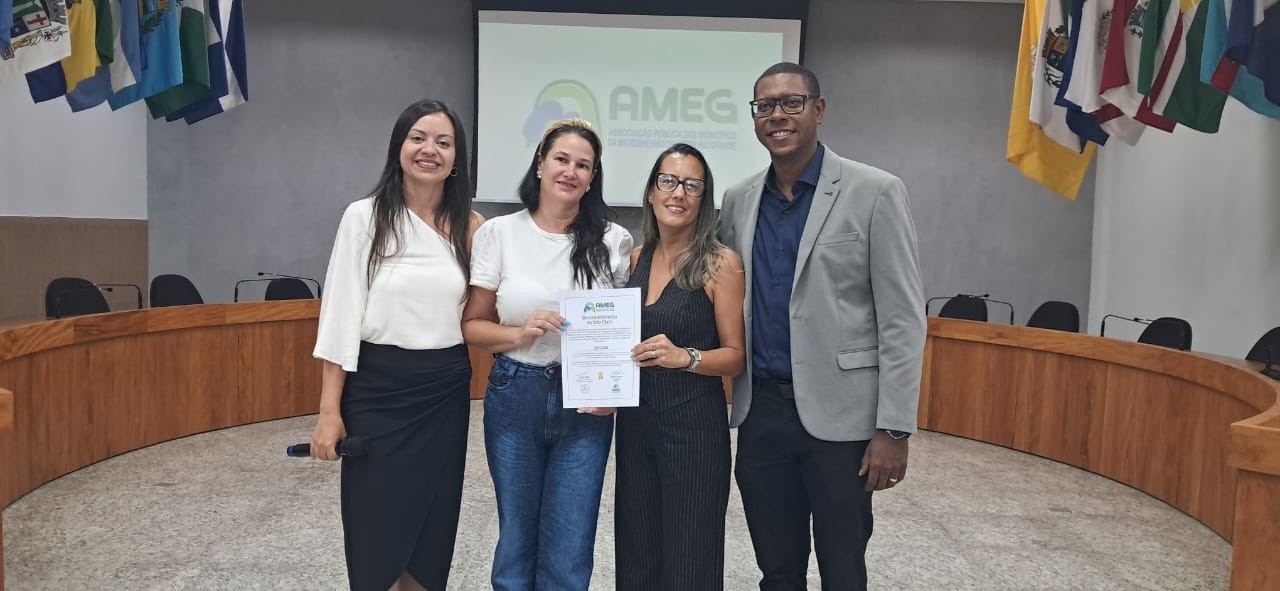 JURUAIA RECEBE SELO OURO DE RECONHECIMENTO NA EDUCAÇÃO