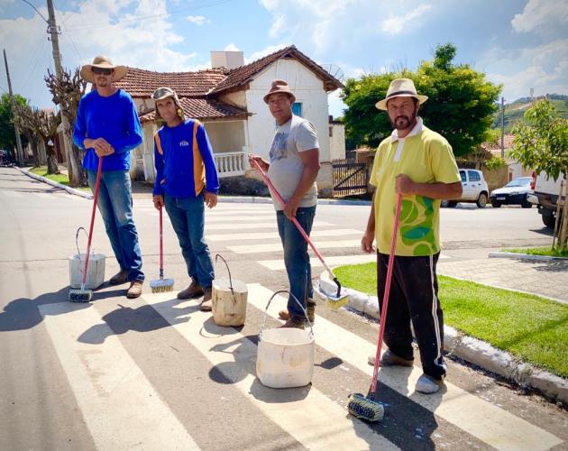 SECRETARIA DE OBRAS REALIZA MANUTENÇÃO NA INFRAESTRUTURA URBANA