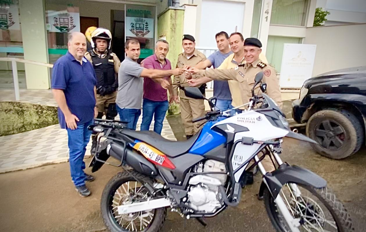 PREFEITURA DE JURUAIA ENTREGA MOTO 0 KM PARA REFORÇAR SEGURANÇA PÚBLICA